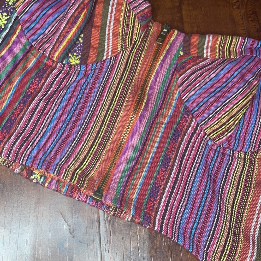 F21 Multi Pattern Strapless Crop Top - Picture 2 of 2